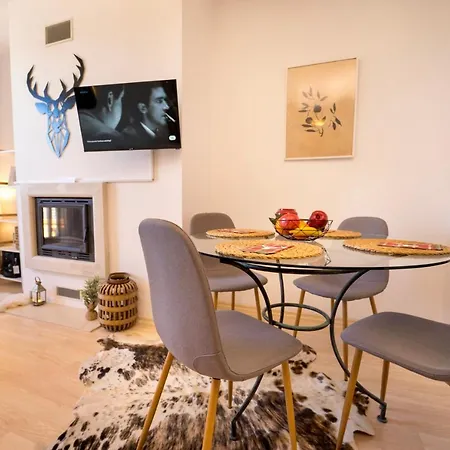 9, St John Park Bansko