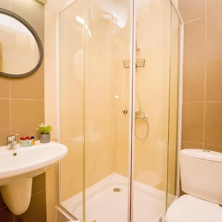 9, St John Park * バンスコ