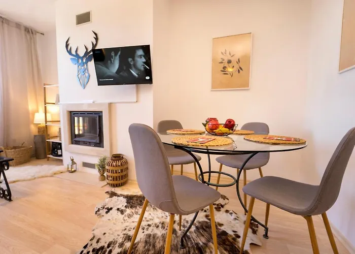 9, St John Park Bansko